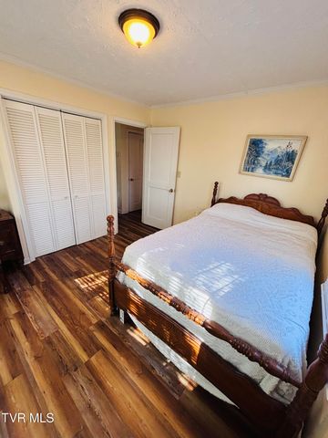 1644 Redwood Drive, Kingsport, TN 37664