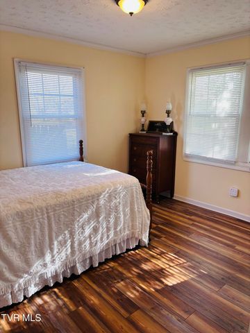 1644 Redwood Drive, Kingsport, TN 37664