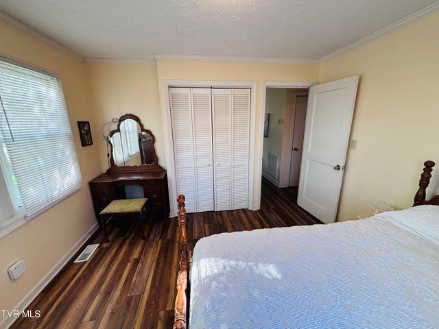 1644 Redwood Drive, Kingsport, TN 37664