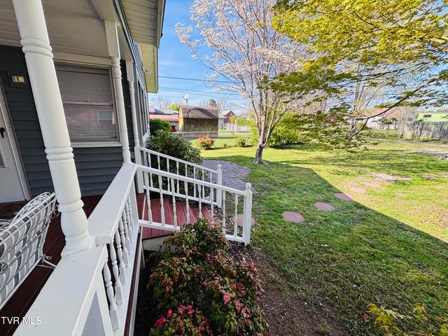 1644 Redwood Drive, Kingsport, TN 37664