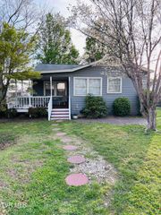 1644 Redwood Drive, Kingsport, TN 37664