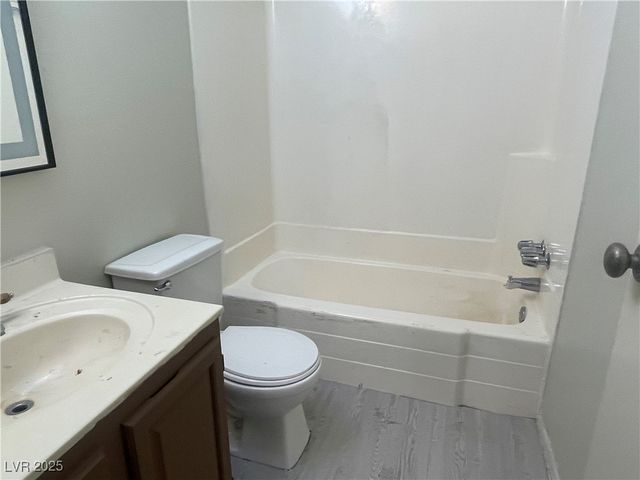 2482 Paradise Village Way, Las Vegas, NV 89120