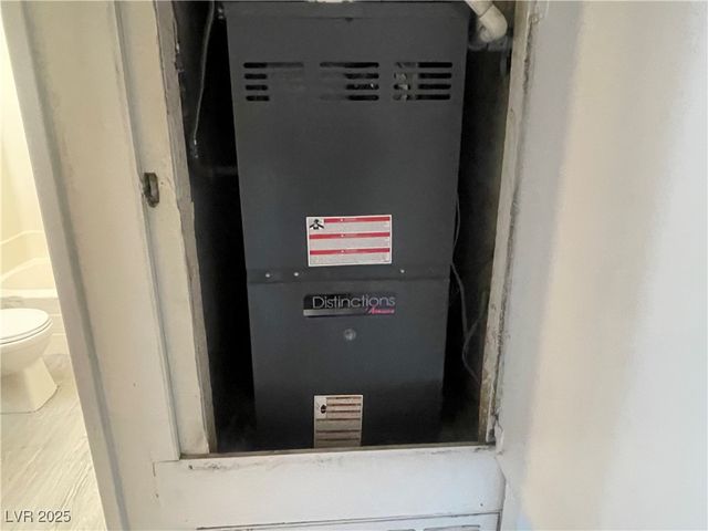 2482 Paradise Village Way, Las Vegas, NV 89120