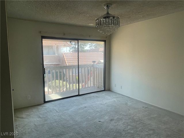 2482 Paradise Village Way, Las Vegas, NV 89120