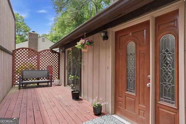 140 Hillside Lane, Roswell, GA 30076