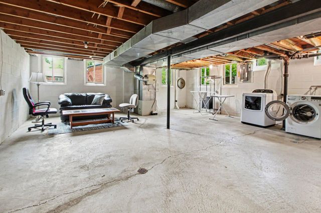2230 Manchester Road, Ann Arbor, MI 48104