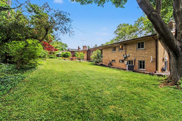 2230 Manchester Road, Ann Arbor, MI 48104
