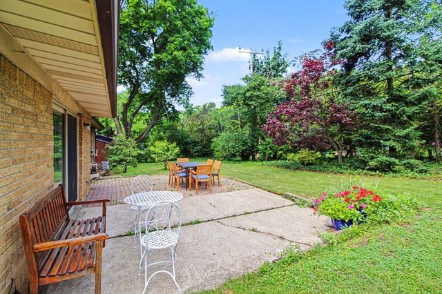 2230 Manchester Road, Ann Arbor, MI 48104