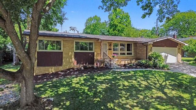2230 Manchester Road, Ann Arbor, MI 48104