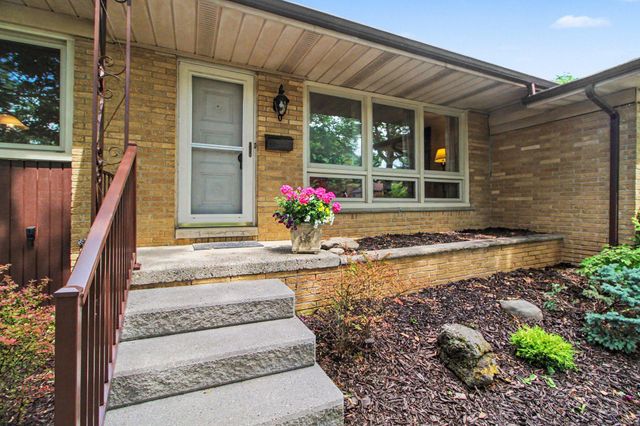 2230 Manchester Road, Ann Arbor, MI 48104
