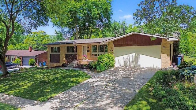 2230 Manchester Road, Ann Arbor, MI 48104