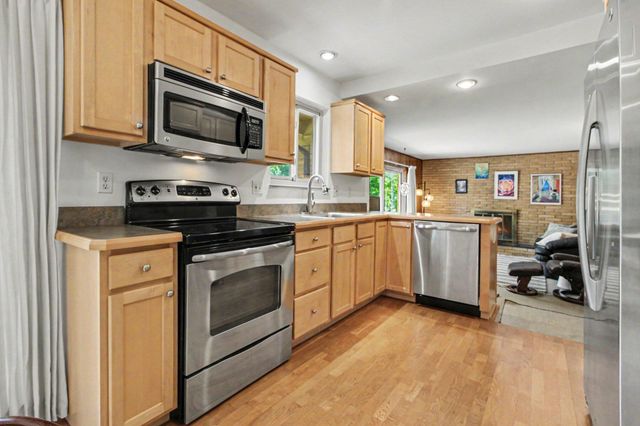 2230 Manchester Road, Ann Arbor, MI 48104