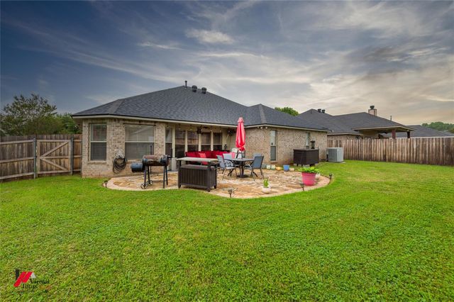 2302 Tallgrass, Bossier City, LA 71111