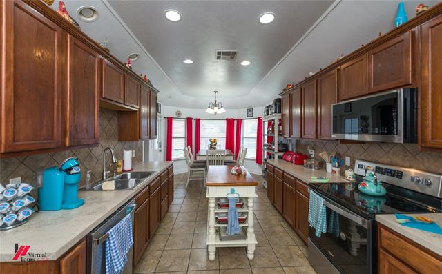 2302 Tallgrass, Bossier City, LA 71111