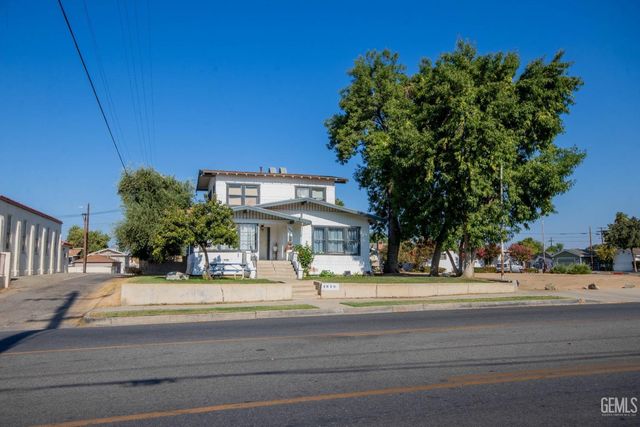 1910 Baker Street, Bakersfield, CA 93305