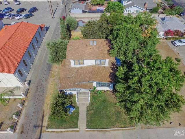 1910 Baker Street, Bakersfield, CA 93305