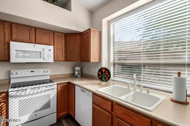 17709 W SUNBELT Drive, Surprise, AZ 85374