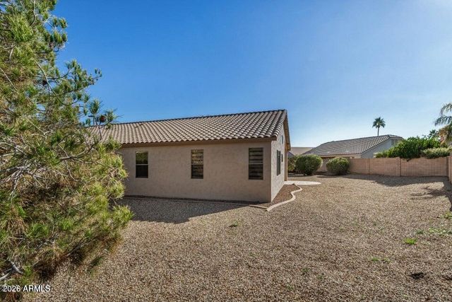 17709 W SUNBELT Drive, Surprise, AZ 85374