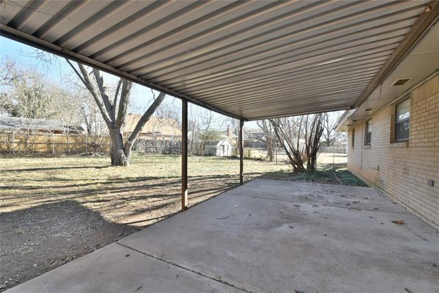 4805 Leslie Drive, Del City, OK 73115