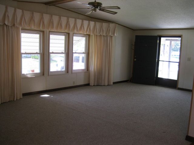 493 Hemingway Terrace, Fort Pierce, FL 34982