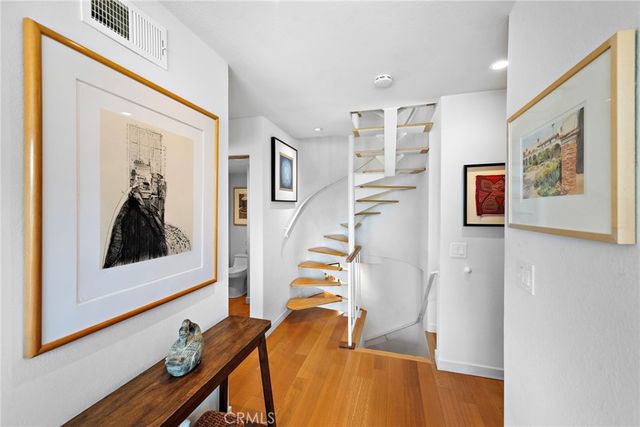 683 Alta Vista Way, Laguna Beach, CA 92651