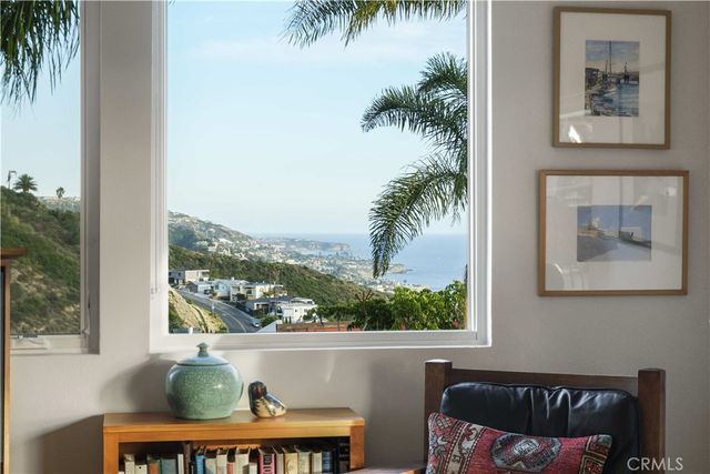 683 Alta Vista Way, Laguna Beach, CA 92651