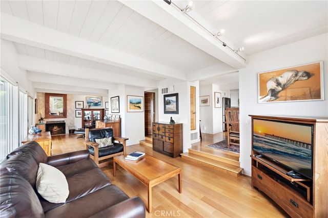 683 Alta Vista Way, Laguna Beach, CA 92651