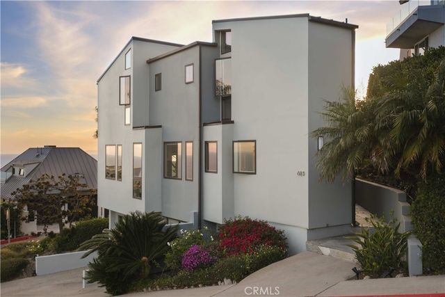 683 Alta Vista Way, Laguna Beach, CA 92651