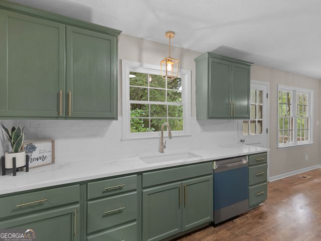2172 Garner Road, Gay, GA 30218