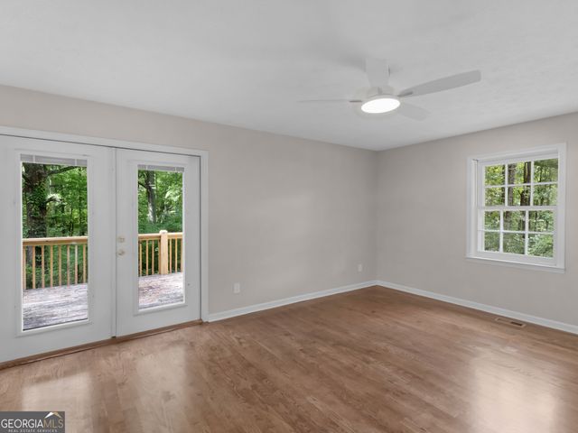 2172 Garner Road, Gay, GA 30218