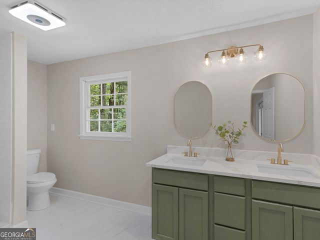 2172 Garner Road, Gay, GA 30218