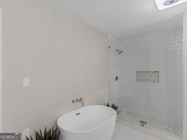 2172 Garner Road, Gay, GA 30218
