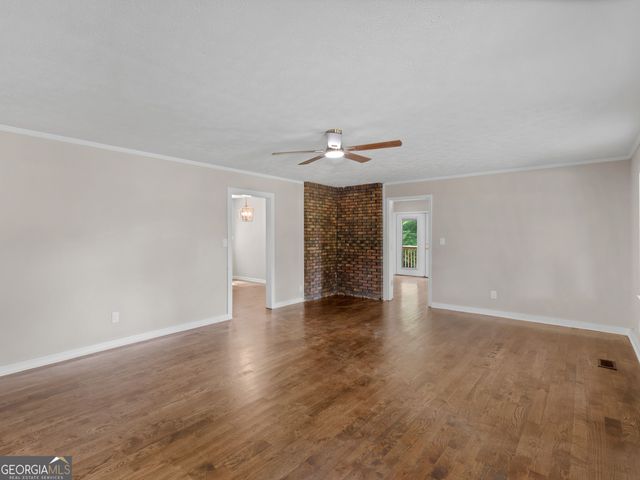 2172 Garner Road, Gay, GA 30218