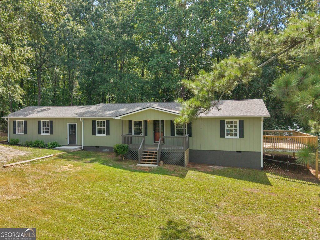 2172 Garner Road, Gay, GA 30218