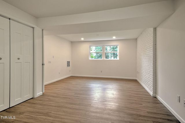 3718 Cheekwood Drive, Kingsport, TN 37660