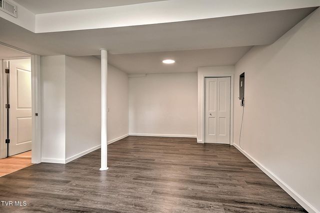3718 Cheekwood Drive, Kingsport, TN 37660