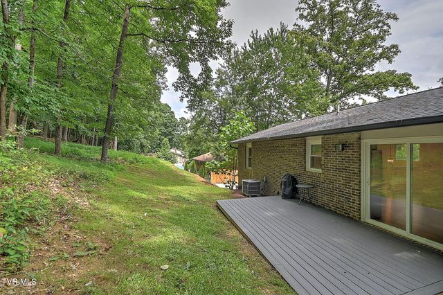 3718 Cheekwood Drive, Kingsport, TN 37660