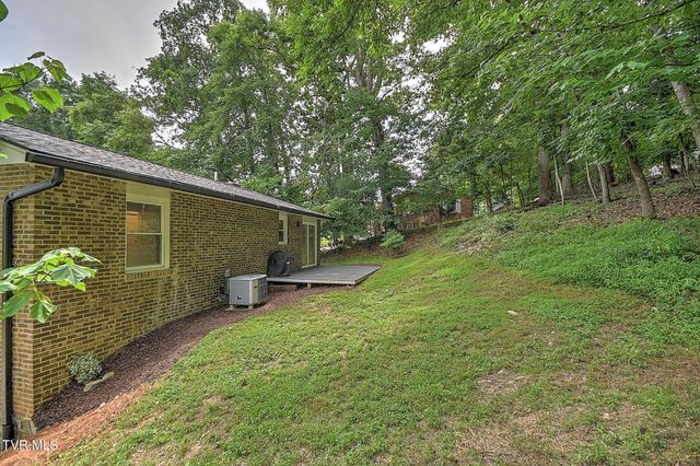 3718 Cheekwood Drive, Kingsport, TN 37660