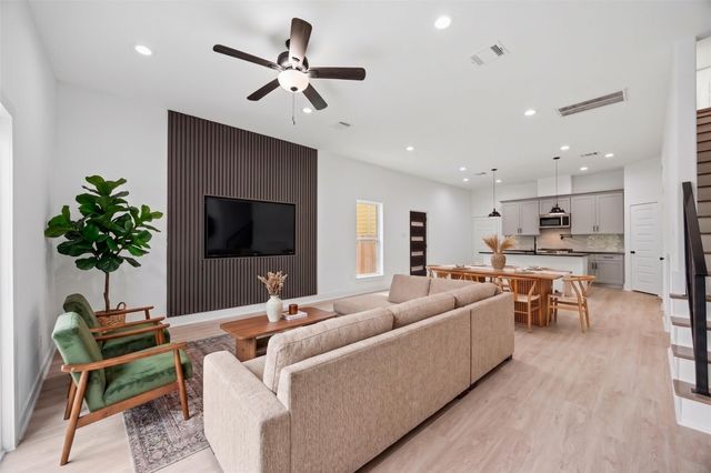 2217 Lee Street, Houston, TX 77026