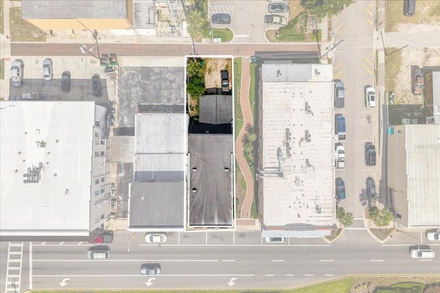61 N CENTRAL AVENUE, Umatilla, FL 32784