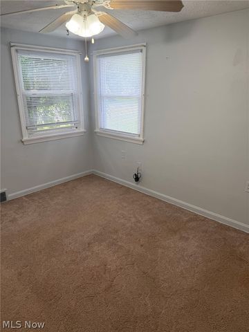 481 Shupe Avenue, Amherst, OH 44001