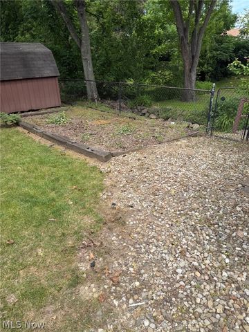 481 Shupe Avenue, Amherst, OH 44001