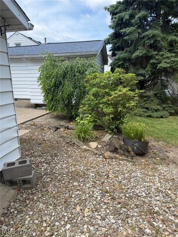 481 Shupe Avenue, Amherst, OH 44001