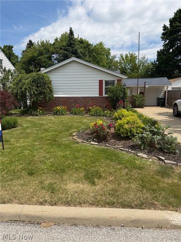 481 Shupe Avenue, Amherst, OH 44001