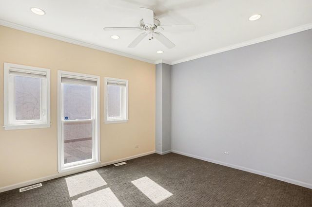 2940 N Lakewood Avenue 7, Chicago, IL 60657