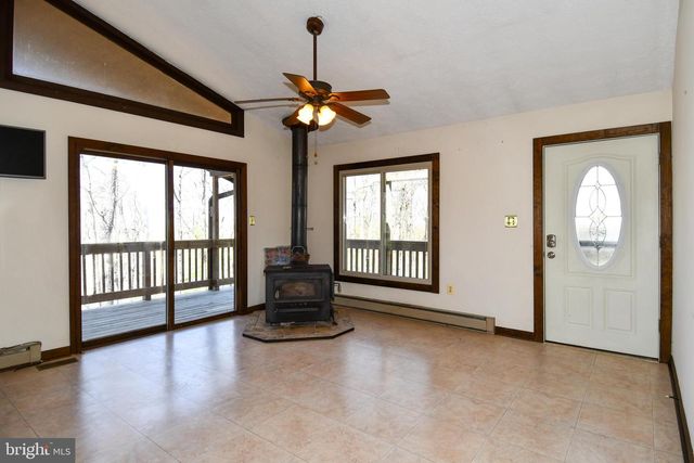 4562 QUAIL RUN DR, Marshall, VA 20115