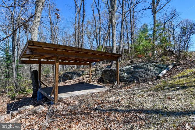 4562 QUAIL RUN DR, Marshall, VA 20115