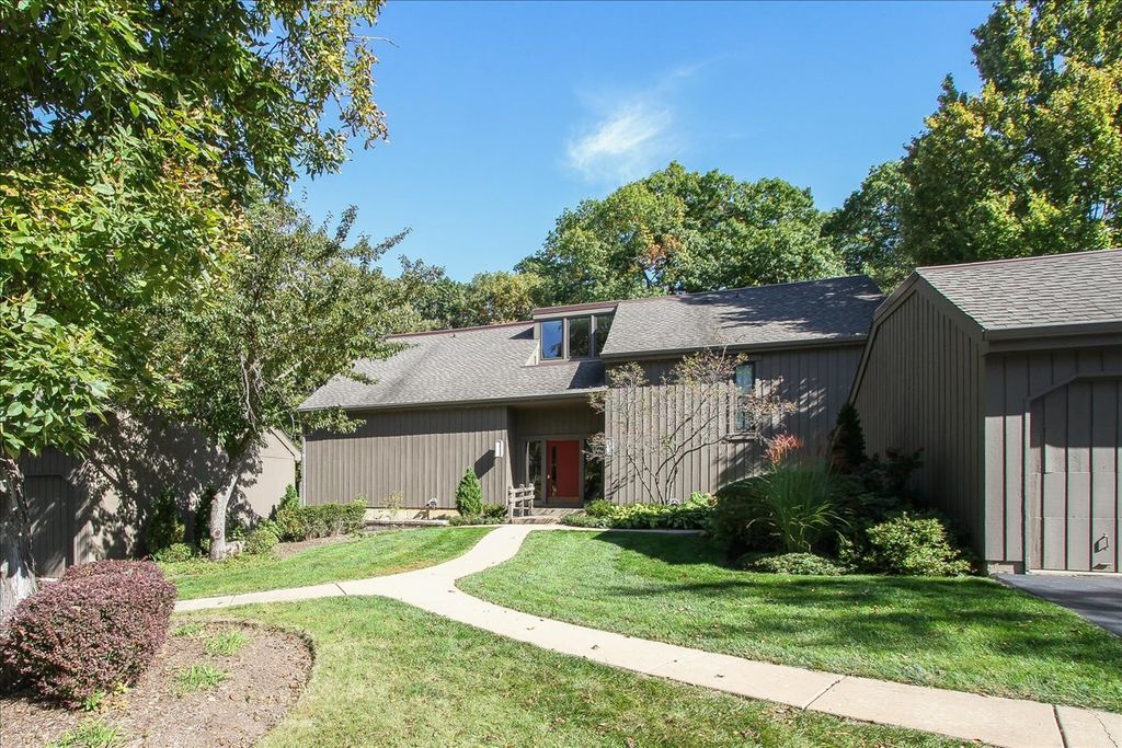 671C Old Barn Road, Lake Barrington, IL 60010 — photo 2