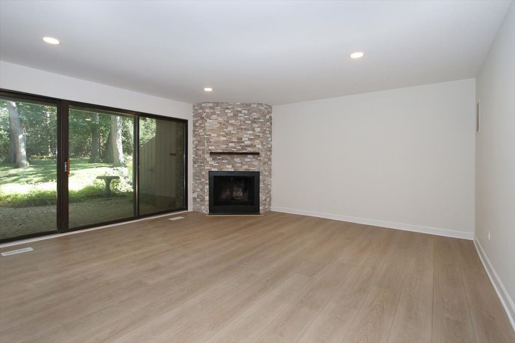 671C Old Barn Road, Lake Barrington, IL 60010 — photo 3
