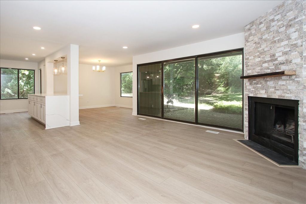 671C Old Barn Road, Lake Barrington, IL 60010 — photo 4